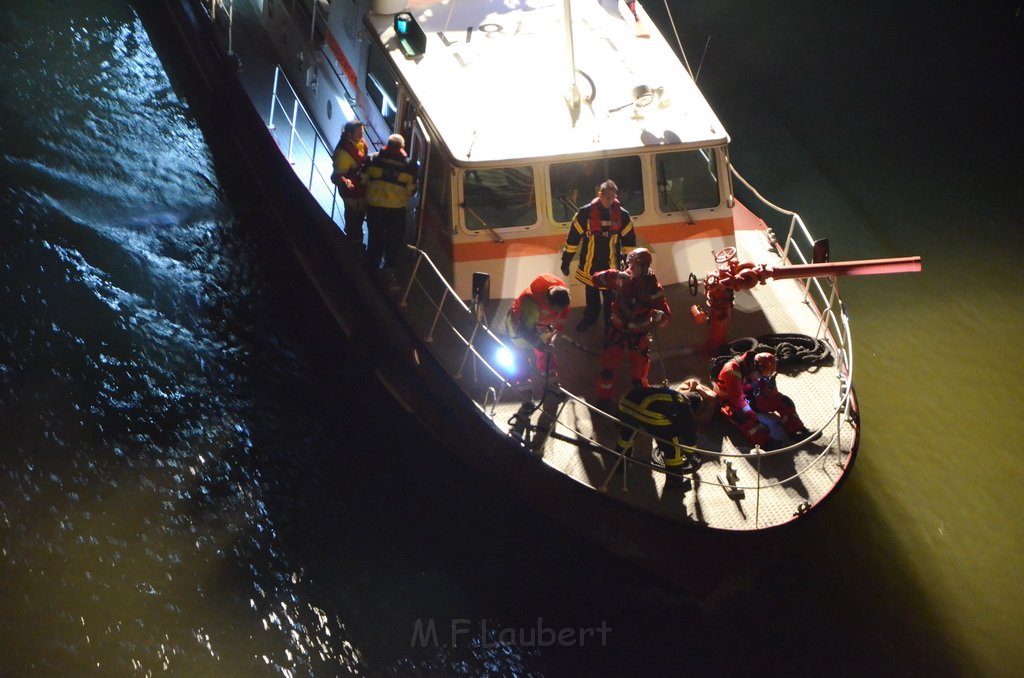 Einsatz BF Hoehenretter Koelner Seilbahn Hoehe Zoobruecke P2579.JPG